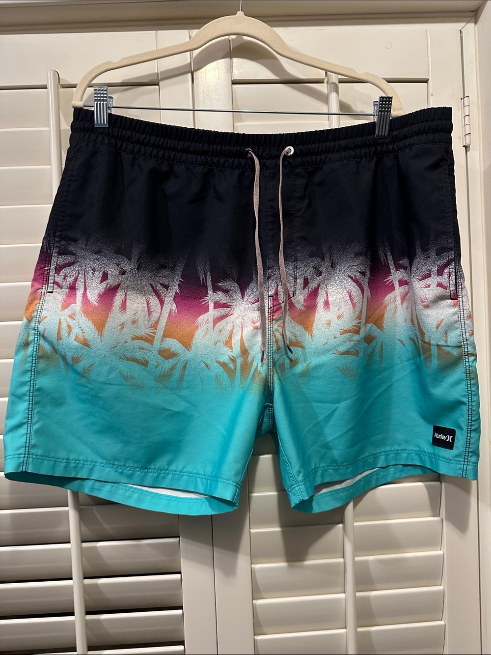 Hurley Black Turquoise Gradient Palm-Print Swim Trunks